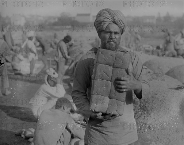 Orléans, camp d'Indiens. La fournée