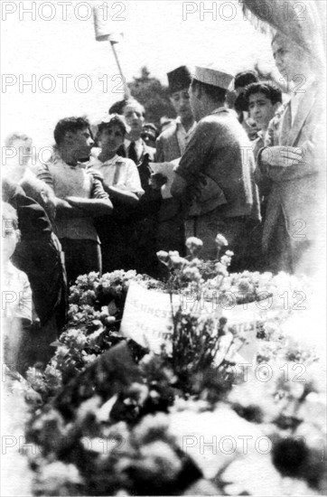 Algiers. Ceremony at the tomb of Kadour Belkaïm