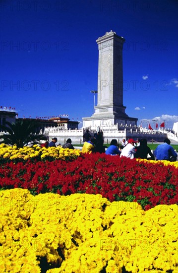 Monument érigé à la mémoire des héros du peuple, sur la place Tian'anmen