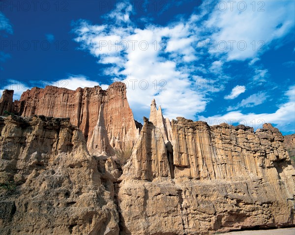 Fôret de colonnes de terre, district Yuanmou, province du Yunnan, Chine