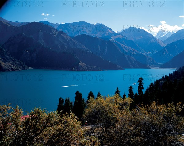 Le lac du Paradis, province du Sinkiang, Chine
