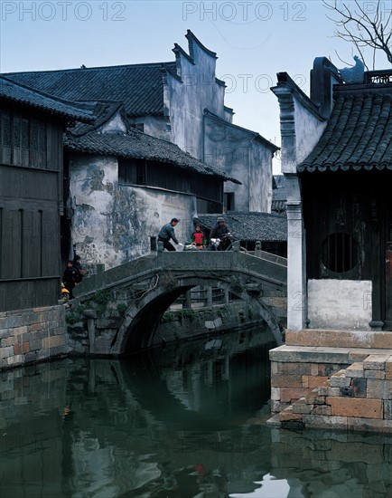 Village sur la partie sud de la rivière Changjiang, Chine.