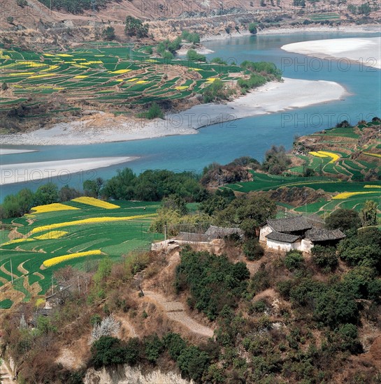 Lijing, Bay along the Yangtse River, Yunnan Province China