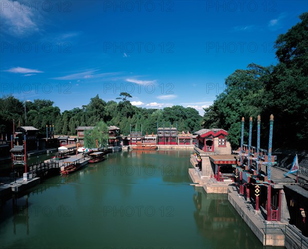 Maisons au bord d'un lac, Chine