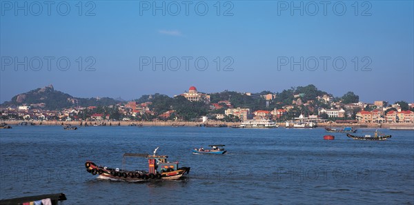 Vue sur la ville de Xiamen sur l'île de Gulangyu, dans la province du Fujian, Chine