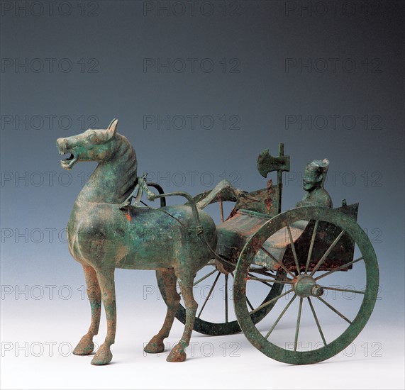 Bronze axe-chariot