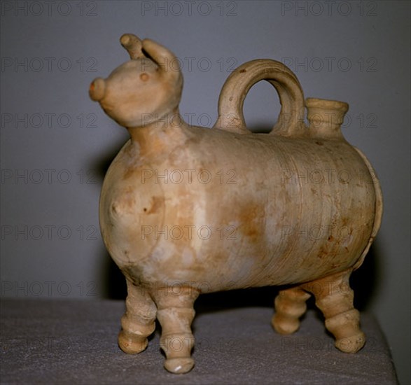Bull-shaped drinking jug