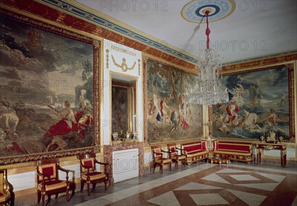 Room with tapestries by Rubens and furniture by Fernandino