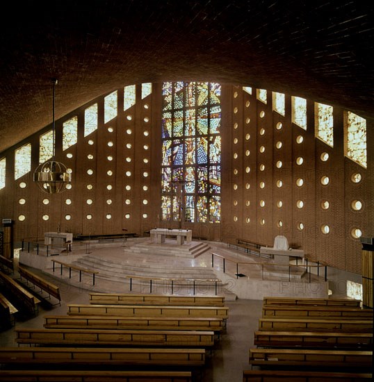 Intérieur de l'église des pères marianistes à Madrid