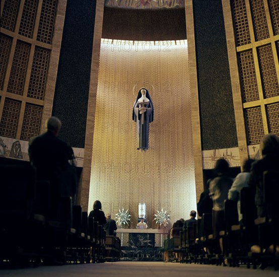 Mass in Santa Rita church in Madrid