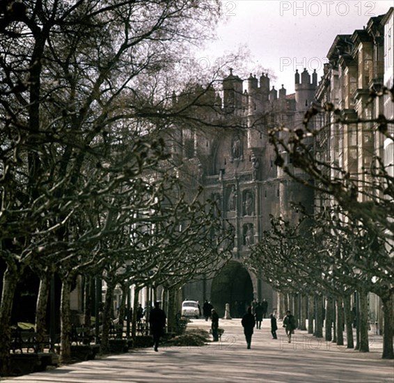 L'esplanade du paseo del espolon à Burgos, Espagne