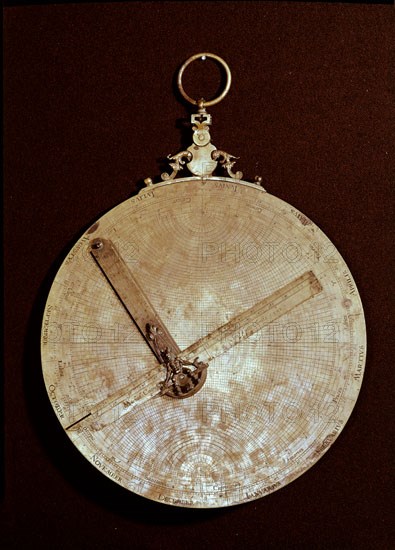 ASTROLABIO EUROPEO DE 1598 (REVERSO)
MADRID, MUSEO NAVAL
MADRID