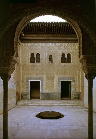 Façade du Palais de Comares et Patio du Harem