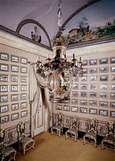 SALON DE CUADROS CHINOS
ARANJUEZ, PALACIO REAL-SALON CUADROS CHI
MADRID

This image is not downloadable. Contact us for the high res.
