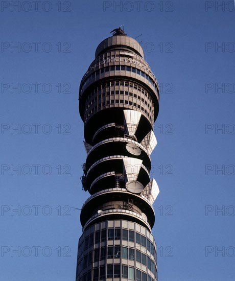 PARTE ALTA DE LA POST OFFICE TOWER
LONDRES, EXTERIOR
INGLATERRA