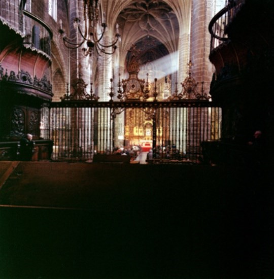 INTERIOR HACIA EL ALTAR MAYOR-
LOGROÑO, CATEDRAL
RIOJA