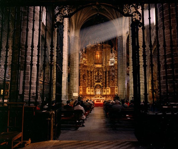 INTERIOR HACIA EL ALTAR MAYOR
LOGROÑO, CATEDRAL
RIOJA