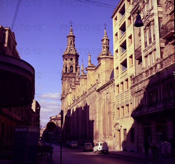 CATEDRAL  VISTA LATERAL
LOGROÑO, EXTERIOR
RIOJA