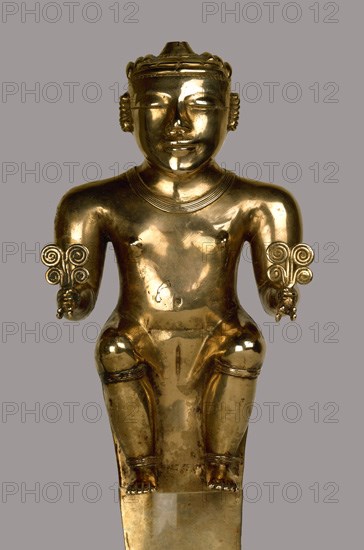 TESORO DE LOS QUIMBAYAS - FIGURA MASCULINA SEDENTE DE ORO - COLOMBIA - 200-1000 DC
MADRID, MUSEO DE AMERICA
MADRID