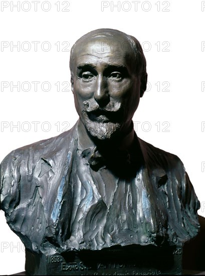 BENLLIURE MARIANO 1862/1947
BUSTO DE ANTONIO MAURA
MADRID, ACADEMIA DE LA LENGUA
MADRID

This image is not downloadable. Contact us for the high res.