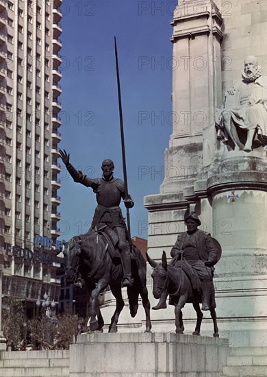 ESCULTURA DE S QUIJOTE Y SANCHO
MADRID, PLAZA DE ESPAÑA
MADRID