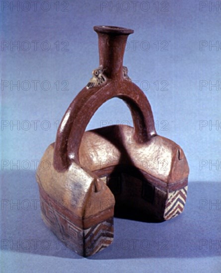 House shaped ceramic recipient