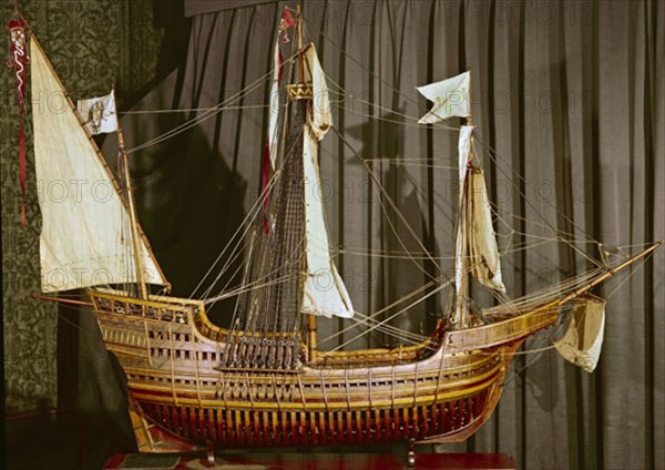 Model of the Santa Maria caravel