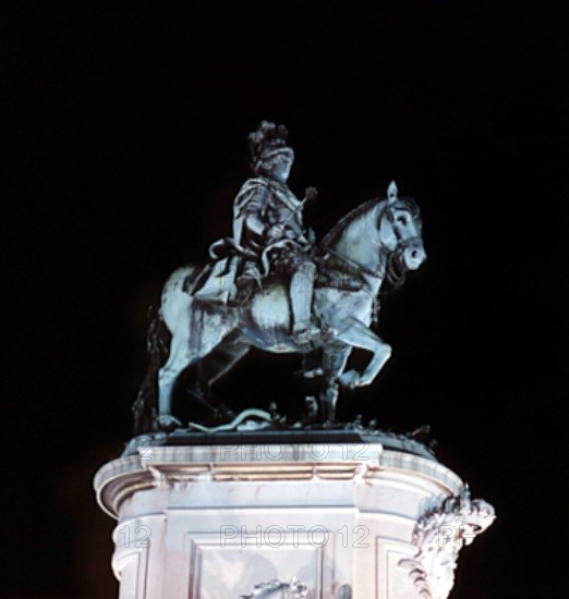 MACHADO CASTRO
PLAZA DEL COMERCIO - MONUMENTO A JOSE I
LISBOA, EXTERIOR
PORTUGAL