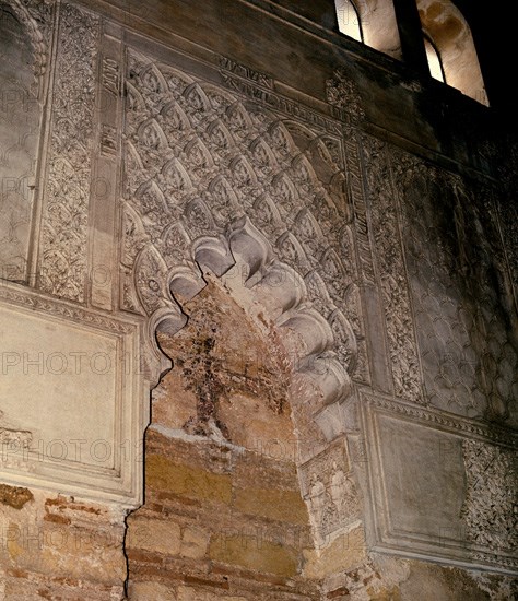 MOHEB ISAAC
DET-ARCO POLILOBULADO Y MOTIVOS DE SEBKA- 1315- ARQUITECTURA MUDEJAR S XIV-
CORDOBA, SINAGOGA
CORDOBA