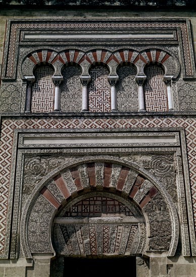 MEZQUITA-FACHADA ORIENTAL-PORTADA
CORDOBA, MEZQUITA
CORDOBA