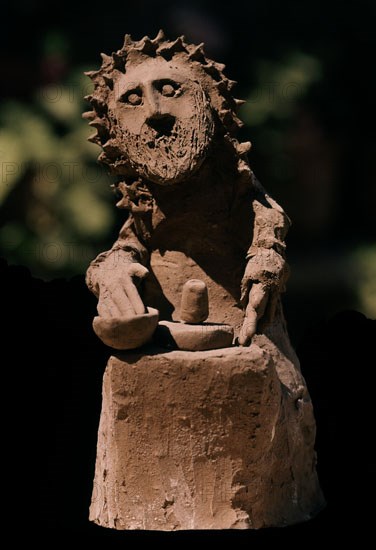 ROCHE FDO
FIGURA DE BARRO- CERAMICA POPULAR S XX
NAVALCARNERO, EXTERIOR
MADRID
