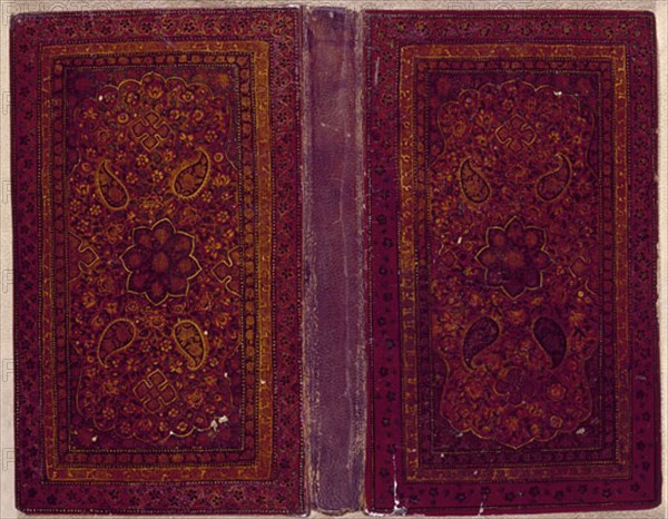 ENCUADERNACION LAQUEADA DE CORAN -S XVIII-
MADRID, BIBLIOTECA NACIONAL
MADRID