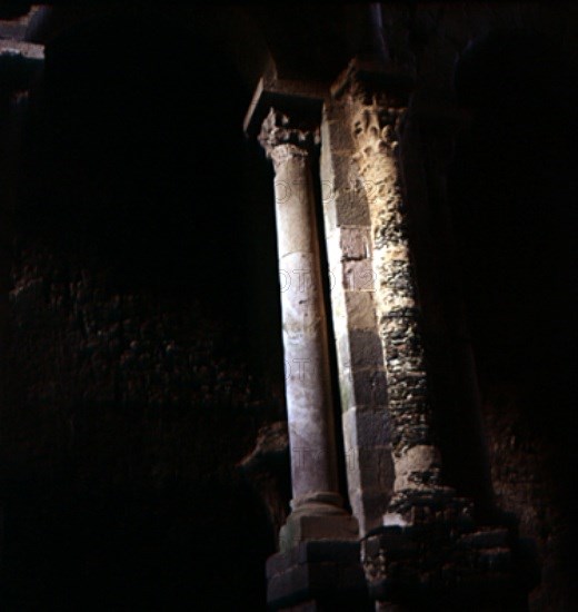 VISTA DEL INTERIOR
PORT SELVA, MONASTERIO SAN PEDRO DE RODA
GERONA