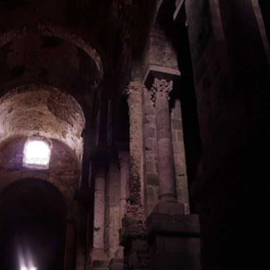 VISTA DEL INTERIOR
PORT SELVA, MONASTERIO SAN PEDRO DE RODA
GERONA