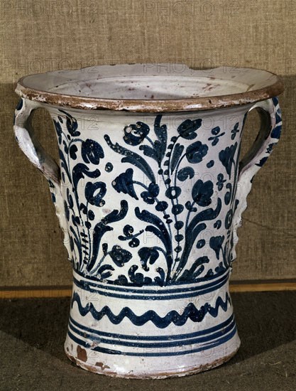 CERAMICA DE ARAGON S XVIII - DECORACION VEGETAL
MADRID, MUSEO PUEBLO ESPANOL
MADRID