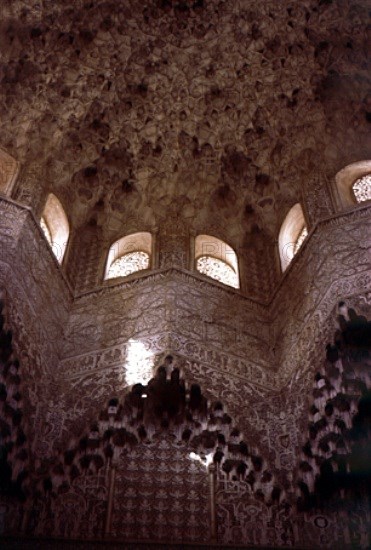 CUPULA DE MOCARABES
GRANADA, ALHAMBRA-SALA DE ABENCERRAJES
GRANADA

This image is not downloadable. Contact us for the high res.