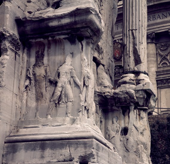 RELIEVE DEL ARCO DE SEPTIMIO SEVERO
ROMA, FORO
ITALIA
This image is not downloadable. Contact us for the high res.