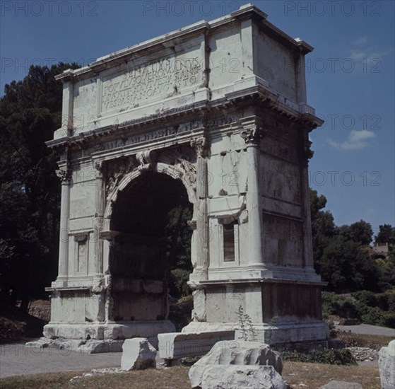 ARCO DE TITO. 81 d. De C.
ROMA, ARCO DE TITO
ITALIA

This image is not downloadable. Contact us for the high res.