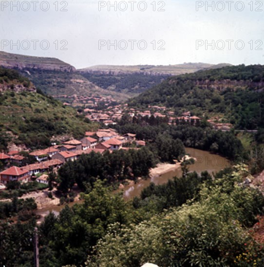 VISTA (ANTIGUA CAPITAL)
TIRNOVO, EXTERIOR
BULGARIA
This image is not downloadable. Contact us for the high res.