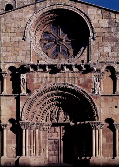 Façade romane