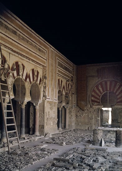 CASA REAL-ARQUERIAS EN EL PORTICO DE ENTRADA AL SALON-S X
PROVINCIA, MEDINA AZAHARA
CORDOBA