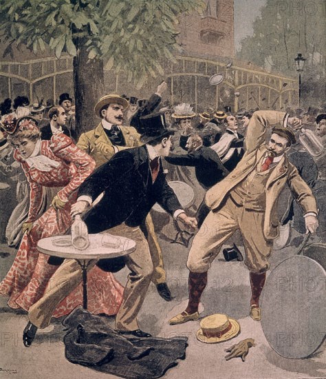 INCIDENTES EN EL GRAND PRIX
PARIS, COLECCION PARTICULAR
FRANCIA
