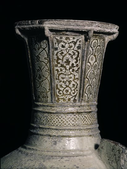 CUELLO DE JARRON ARABE
GRANADA, MUSEO ARQUEOLOGICO/C CASTRIL
GRANADA