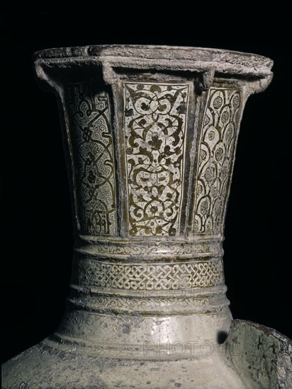 CUELLO DE JARRON ARABE
GRANADA, MUSEO ARQUEOLOGICO/C CASTRIL
GRANADA