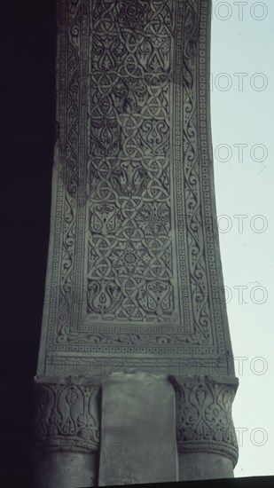 YESERIA EN UNA DE LAS ARCADAS DEL PATIO - S IX
CAIRO, MEZQUITA AHMED IBN TULUN
EGIPTO