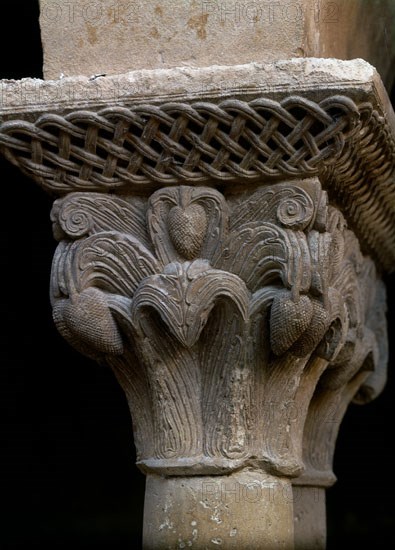 CAPITEL CON TEMAS CALIFALES
SANTO DOMINGO DE SILOS, MONASTERIO
BURGOS

This image is not downloadable. Contact us for the high res.
