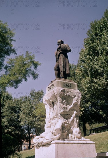 Benlliure, statue of Francisco de Goya