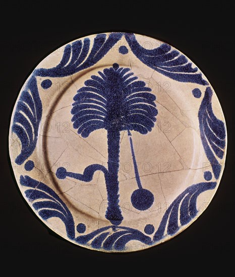 PLATO DE CERAMICA ADORNADO EN AZUL S IX
TEHERAN, MUSEO BASTAN
IRAN

This image is not downloadable. Contact us for the high res.