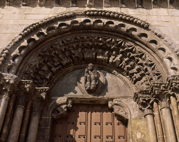IGL DE LOS CABALLEROS DE S JUAN DE JERUSALEM-DET PORTADA
PUERTOMARIN, EXTERIOR
LUGO