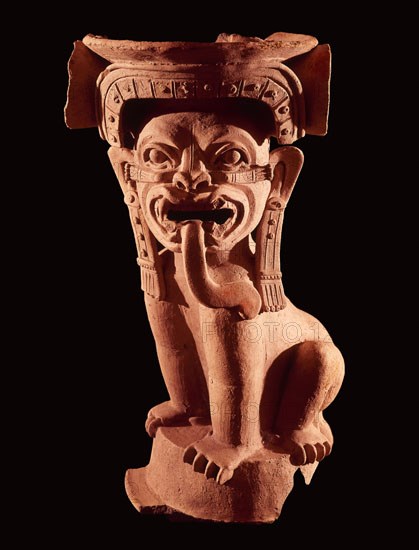 INCENSARIO ZOOMORFO-TERRACOTA-800/500 DC-PROC LA TOLITA(ESMERALDAS)40X20,5CM
QUITO, COLECCION PARTICULAR
ECUADOR
This image is not downloadable. Contact us for the high res.
